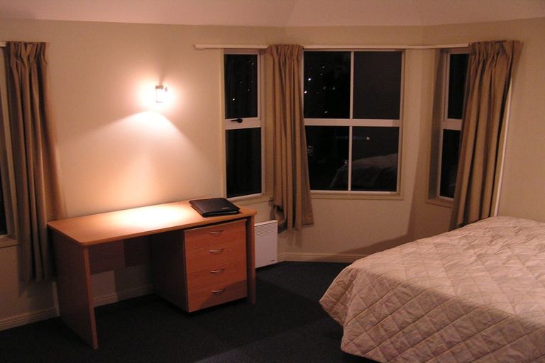 Photo of property in 33 Queen Street, Brighton, Dunedin, 9035