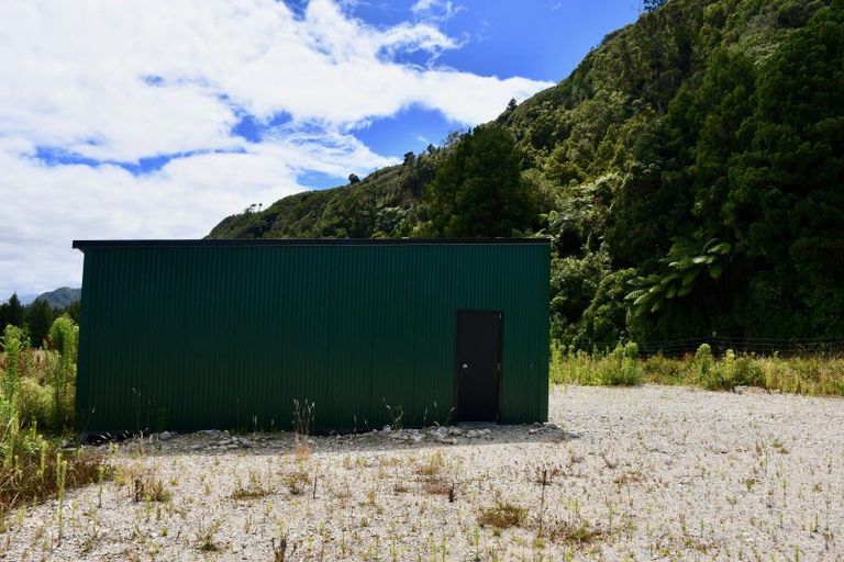 Photo of property in 216 Kongahu Swamp Road, Little Wanganui, Karamea, 7893