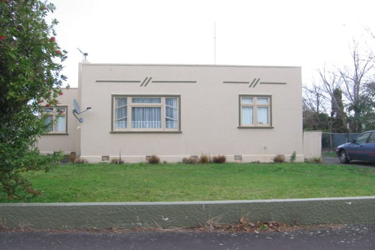 Photo of property in 6 Heretaunga Street, Palmerston North, 4414