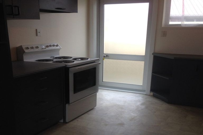 Photo of property in 2/18 Rutherford Street, Woolston, Christchurch, 8023