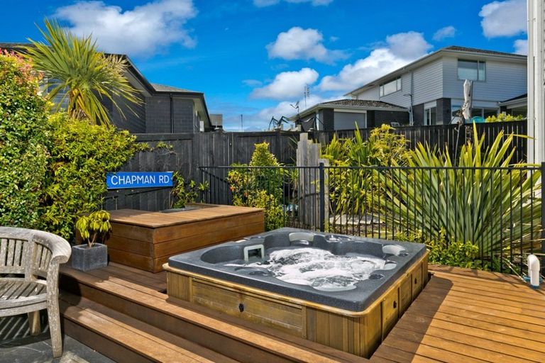 Photo of property in 6 Skipjack Pass, Silverdale, 0932