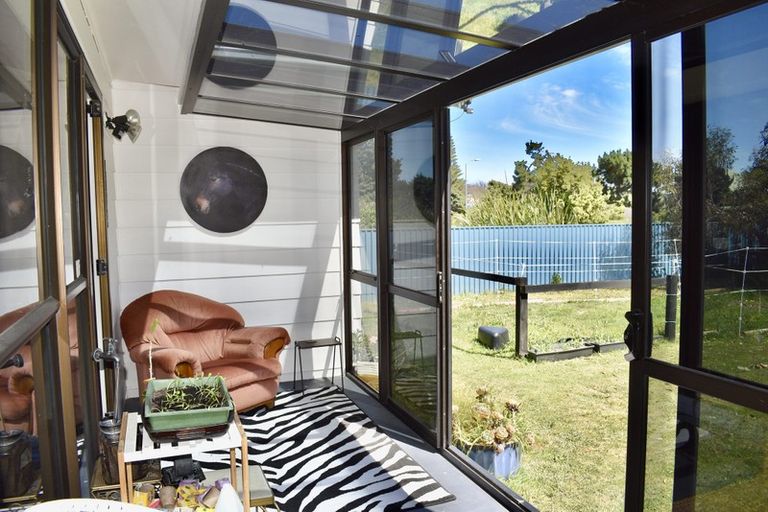 Photo of property in 28 Sarah Street, Waikawa Beach, Levin, 5573