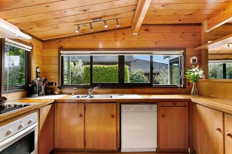 Photo of property in 23 Ewing Grove, Acacia Bay, Taupo, 3330