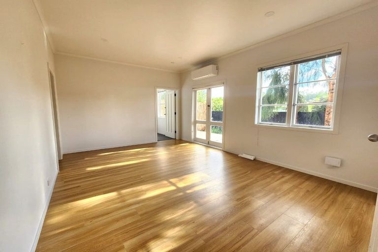 Photo of property in 554c Swanson Road, Ranui, Auckland, 0612