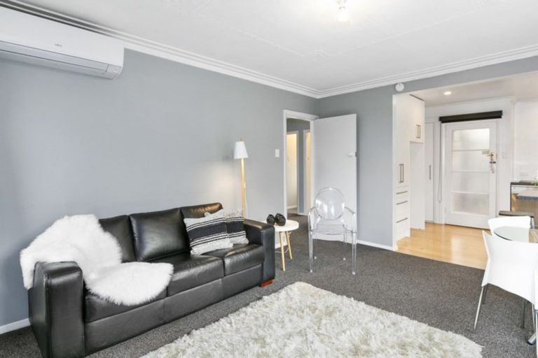 Photo of property in 25 Centennial Avenue, Helensburgh, Dunedin, 9010