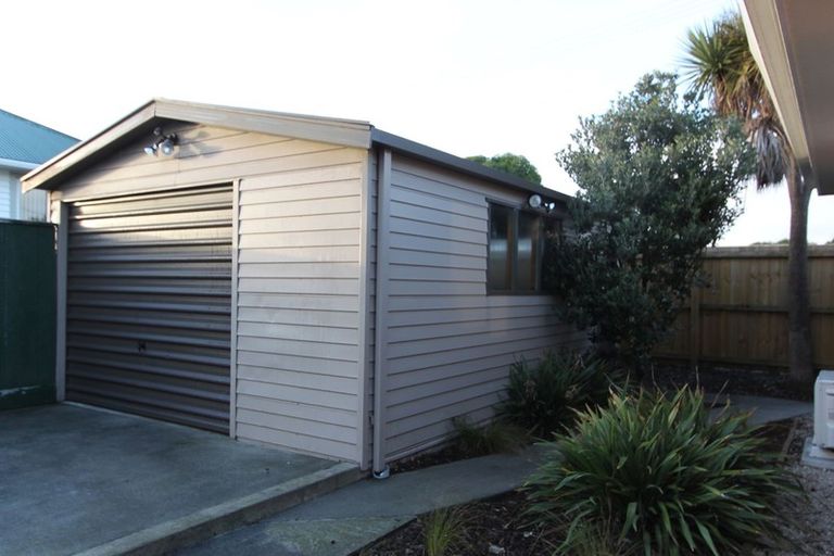 Photo of property in 114a Pine Avenue, South New Brighton, Christchurch, 8062