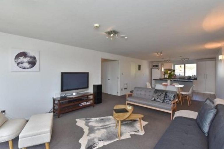 Photo of property in 6/12 Hutcheson Street, Sydenham, Christchurch, 8023