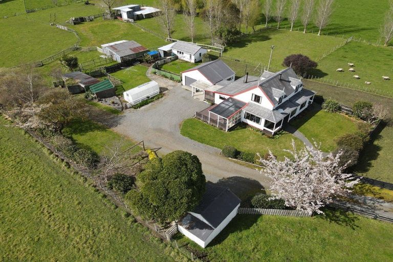 Photo of property in 630 Tutaenui Road, Marton, 4788