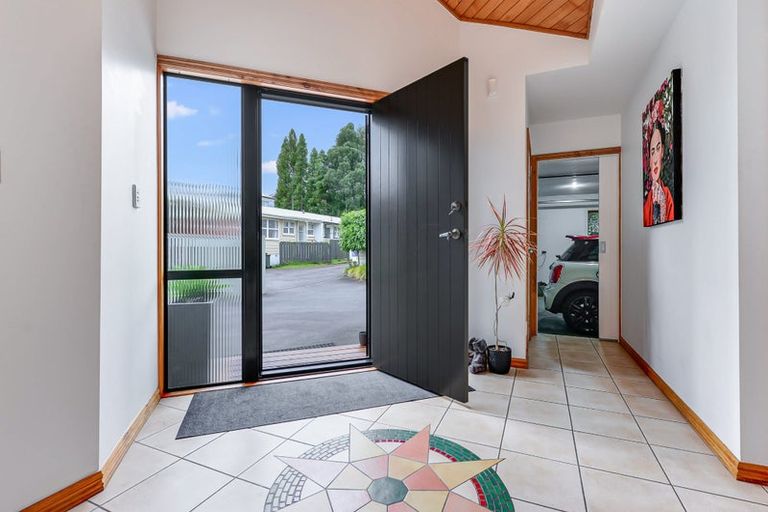 Photo of property in 27b Opoia Road, Hamilton East, Hamilton, 3216