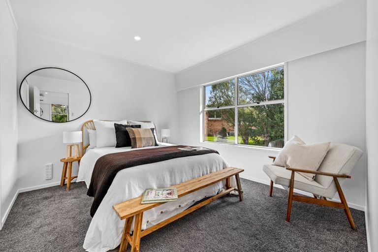 Photo of property in 2/19 Bentley Avenue, Glenfield, Auckland, 0629