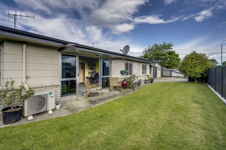 Photo of property in 25 Tait Drive, Greenmeadows, Napier, 4112