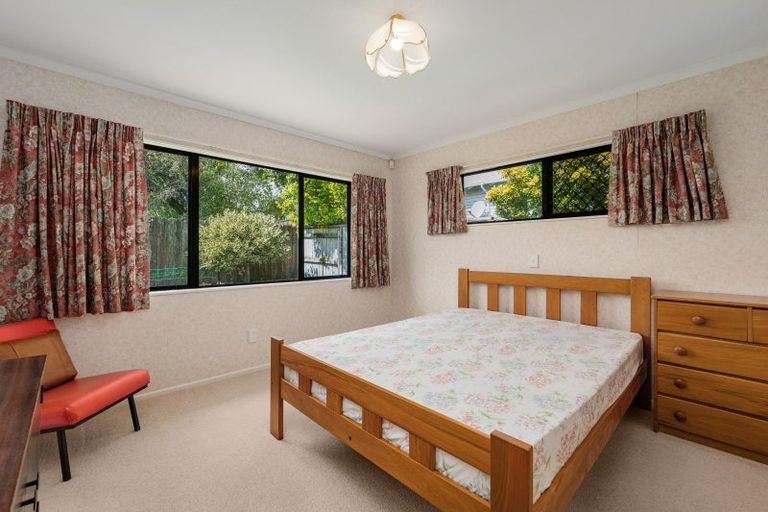 Photo of property in 77 Lyndhurst Street, Takaro, Palmerston North, 4412