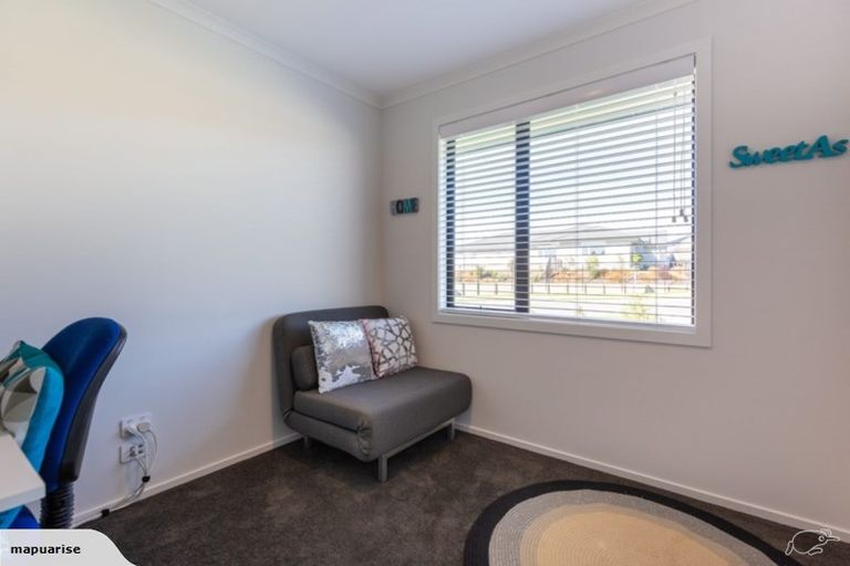 Photo of property in 4 Les Wakefield Road, Mapua, 7005