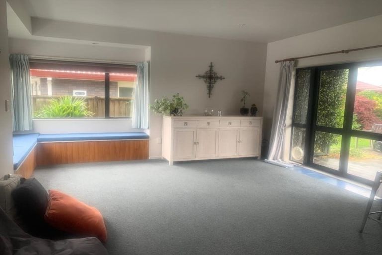 Photo of property in 24 Caversham Drive, Rototuna, Hamilton, 3210