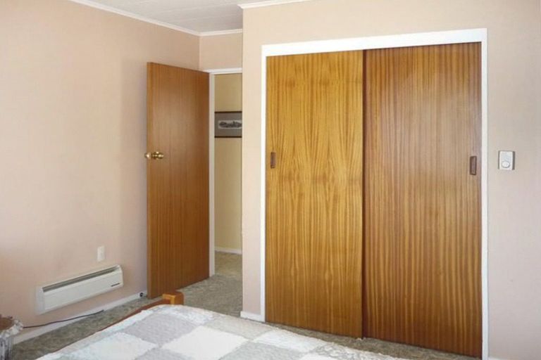 Photo of property in 1/15 Gebbie Road, Taradale, Napier, 4112