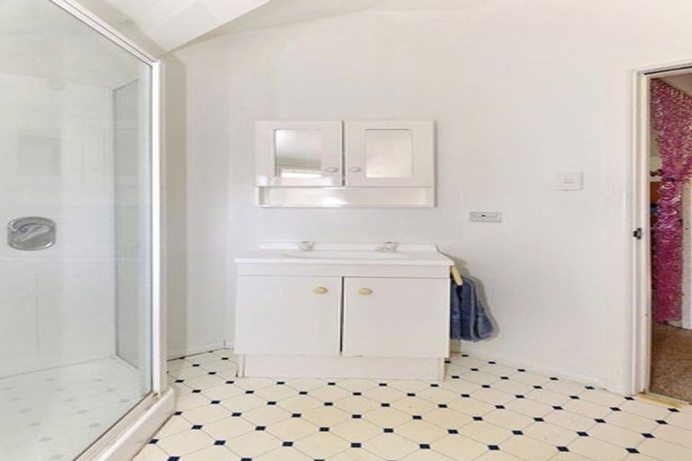 Photo of property in 6 Merton Place, Bryndwr, Christchurch, 8053