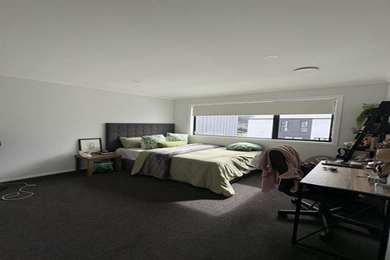 Photo of property in 7 Desert Gold Lane, Wallaceville, Upper Hutt, 5018