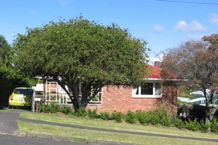 Photo of property in 50 Savoy Road, Glen Eden, Auckland, 0602