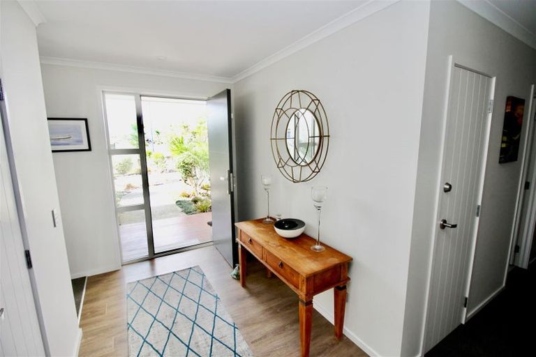 Photo of property in 51 Aquila Drive, Whitianga, 3510