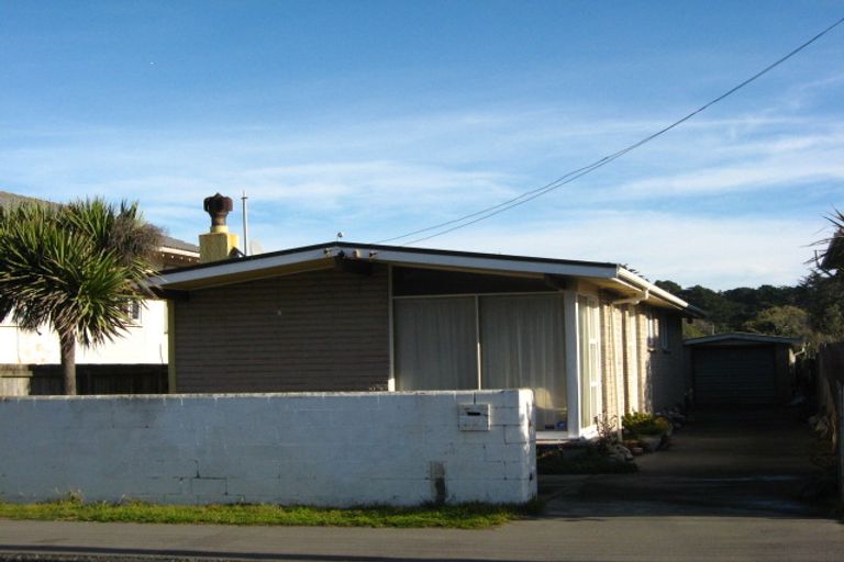 Photo of property in 157 Marine Parade, New Brighton, Christchurch, 8083