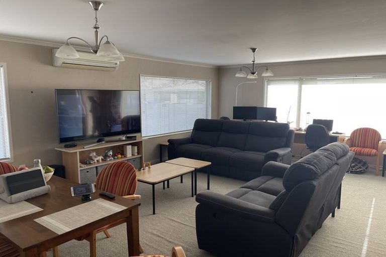 Photo of property in 3/43 Middle Road, Havelock North, 4130