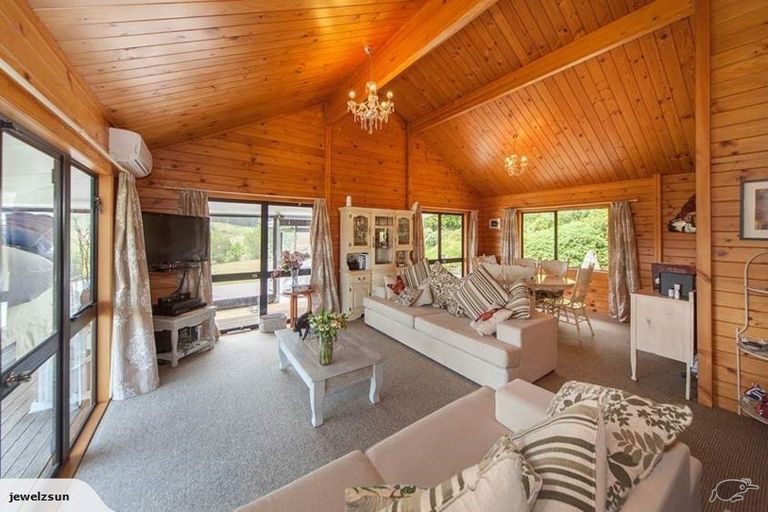 Photo of property in 25 Hull Road, Waitoki, Kaukapakapa, 0871