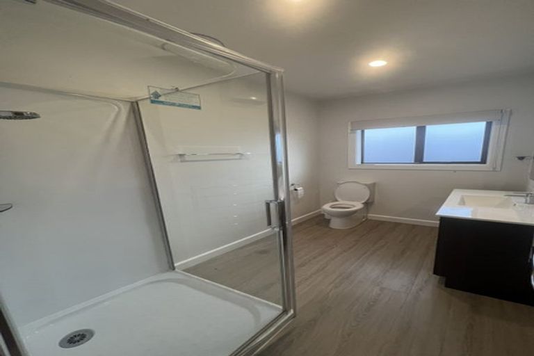 Photo of property in 32 Avonhead Road, Avonhead, Christchurch, 8042