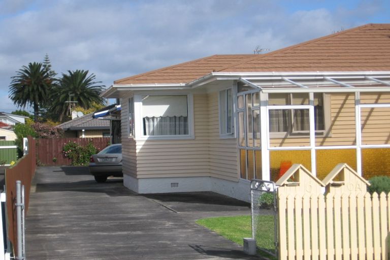 Photo of property in 2/6 Browns Avenue, Pakuranga, Auckland, 2010