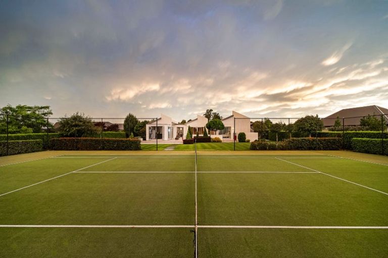 Photo of property in 11 Frisby Drive, West Melton, 7618