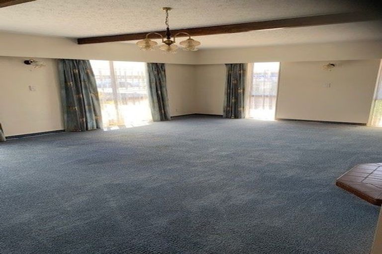 Photo of property in 104 Rimu Road, Raumati Beach, Paraparaumu, 5032