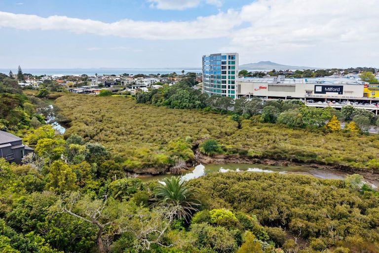 Photo of property in 9 Rangitoto Terrace, Milford, Auckland, 0620