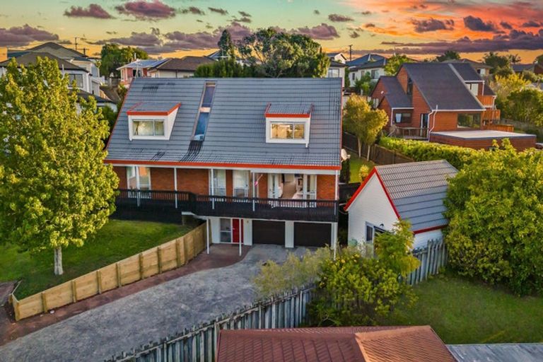 Photo of property in 7 Kerlin Crescent, West Harbour, Auckland, 0618