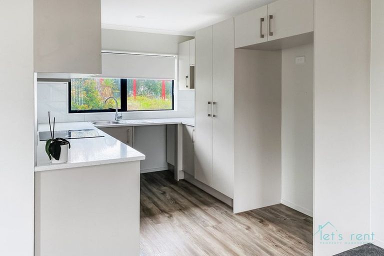 Photo of property in 35a Scotts Road, Manurewa East, Auckland, 2102