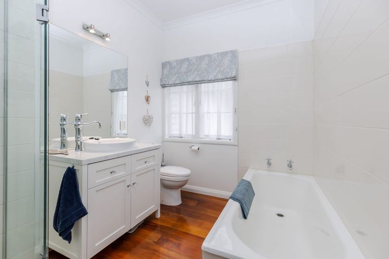 Photo of property in 17 Windsor Road, Maeroa, Hamilton, 3200