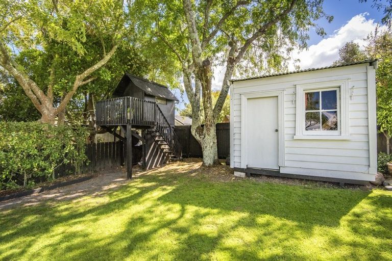 Photo of property in 7 Summer Street, Stanley Point, Auckland, 0624