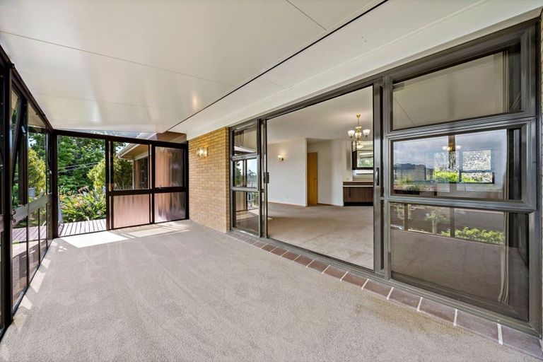 Photo of property in 53 The Terrace, Herald Island, Auckland, 0618
