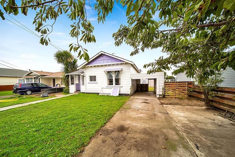 Photo of property in 5 Argyle Street, Hawera, 4610