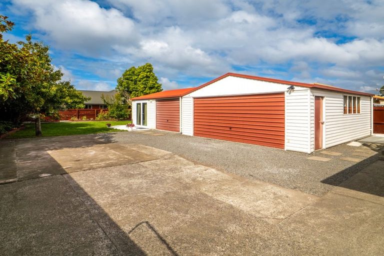 Photo of property in 408 Main North Road, Redwood, Christchurch, 8051