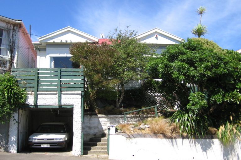 Photo of property in 6 Balmoral Terrace, Newtown, Wellington, 6021
