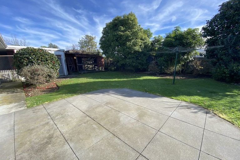 Photo of property in 9 Raglan Avenue, Cloverlea, Palmerston North, 4412