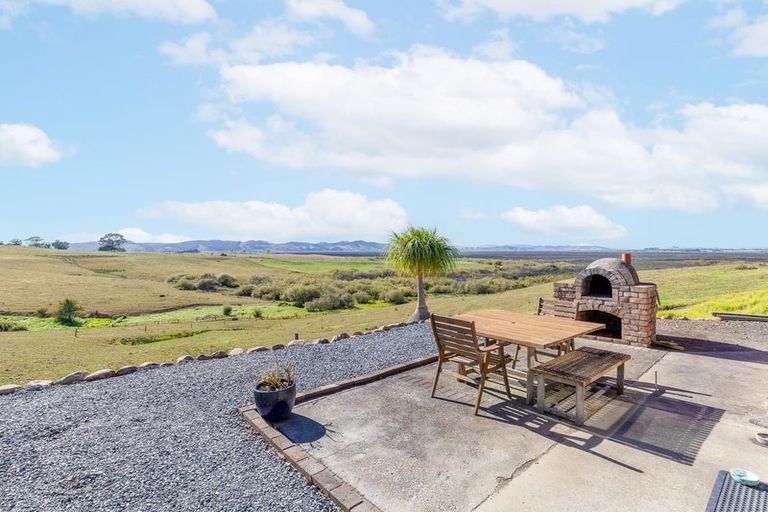 Photo of property in 532 Island Block Road, Island Block, Te Kauwhata, 3782