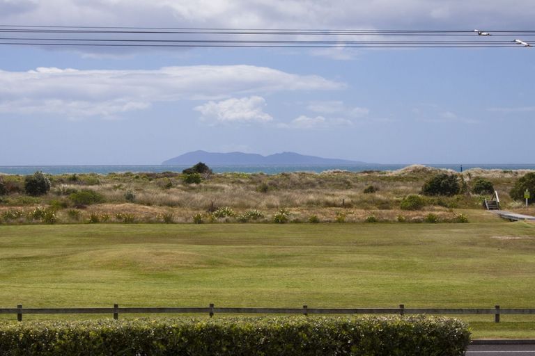 Photo of property in 124 Seaforth Road, Waihi Beach, 3611