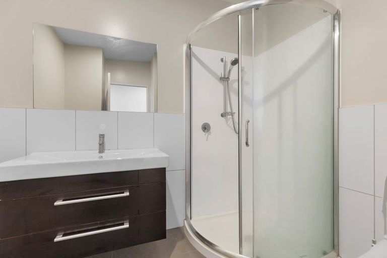 Photo of property in 6/45a Swanson Road, Henderson, Auckland, 0610