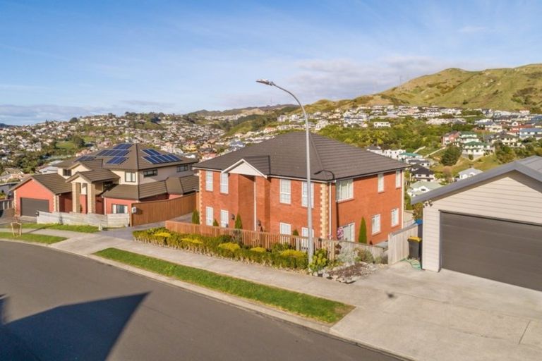 Photo of property in 42 Mauldeth Terrace, Churton Park, Wellington, 6037