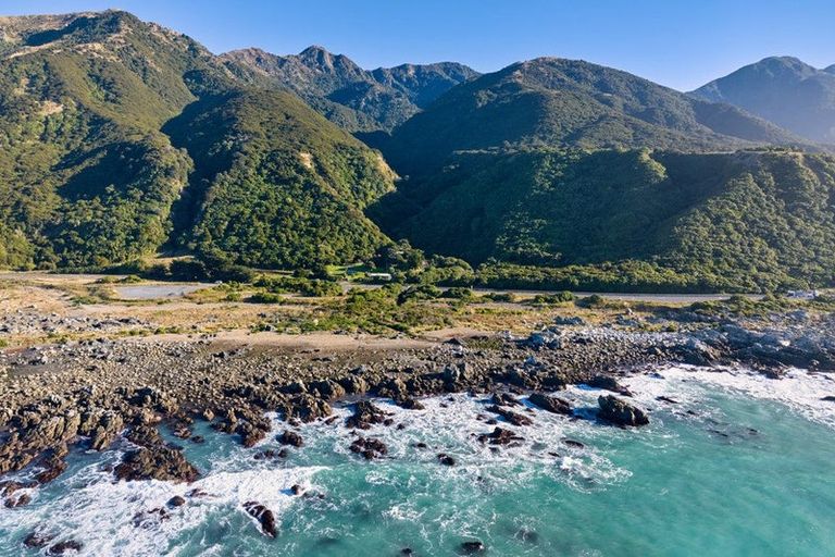 Photo of property in 2771 State Highway 1, Waipapa Bay, Kaikoura, 7371