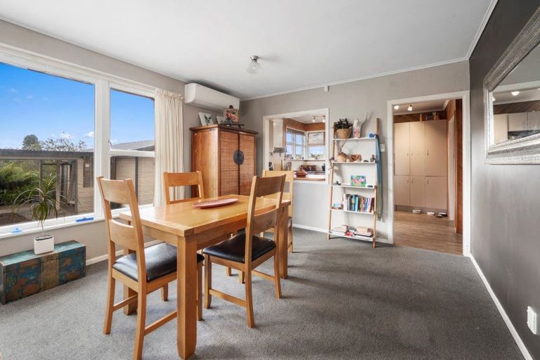 Photo of property in 65 Mountain Road, Western Heights, Rotorua, 3015