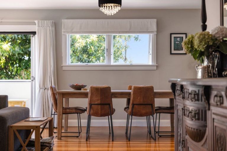 Photo of property in 57 Seaview Road, Otumoetai, Tauranga, 3110