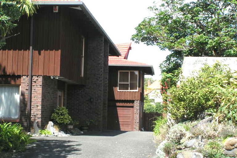 Photo of property in 1/41 Hauraki Road, Hauraki, Auckland, 0622