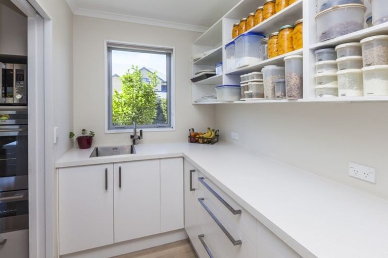 Photo of property in 43 Marble Wood Drive, Papanui, Christchurch, 8053