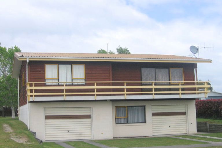 Photo of property in 65 Grace Crescent, Richmond Heights, Taupo, 3330